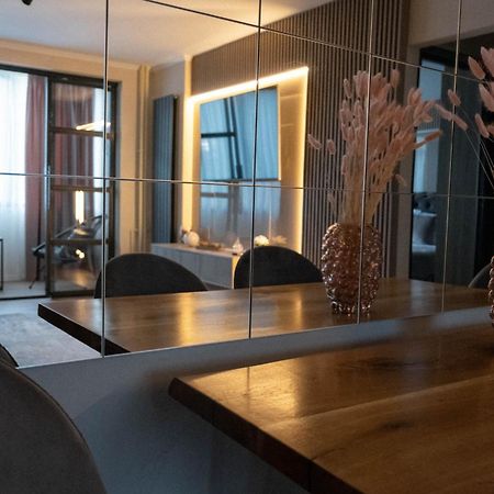 Cosy 2 Rooms Apartment In The Center Of The City Bukarest Kültér fotó