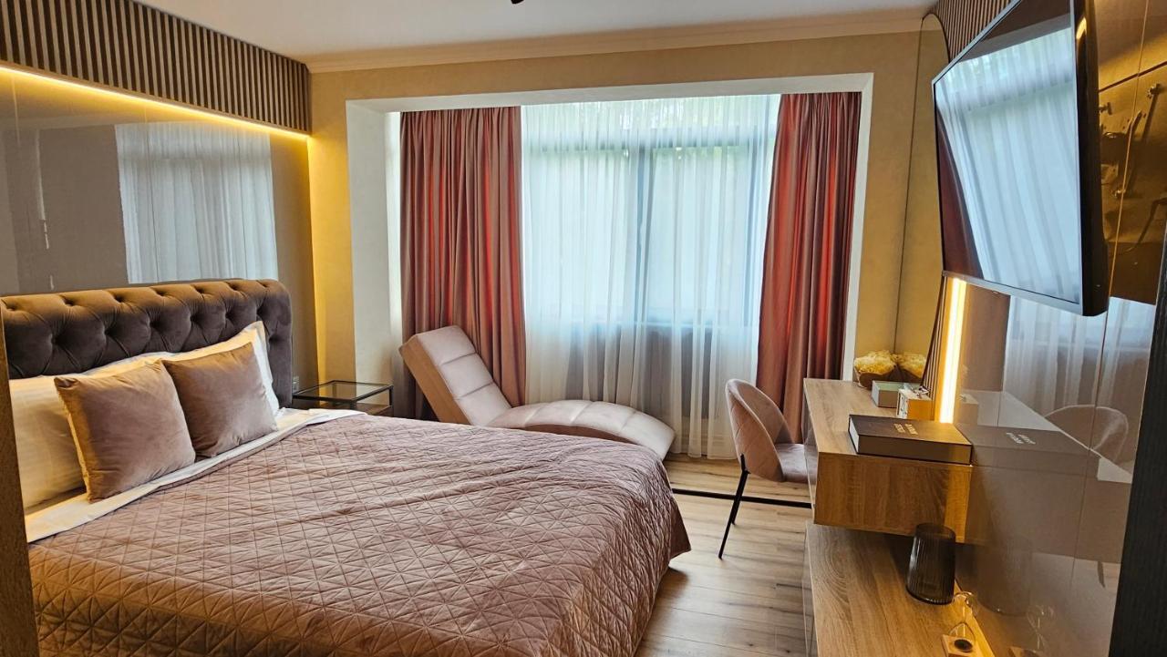 Cosy 2 Rooms Apartment In The Center Of The City Bukarest Kültér fotó