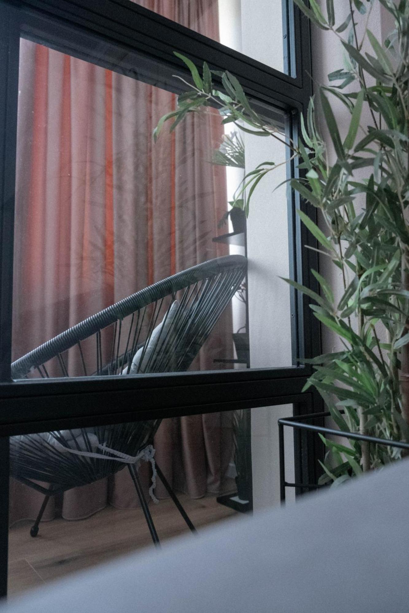 Cosy 2 Rooms Apartment In The Center Of The City Bukarest Kültér fotó