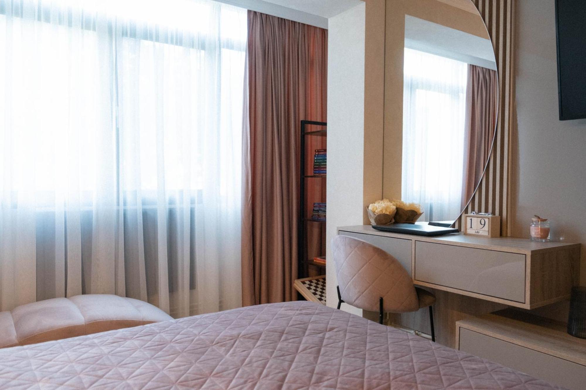 Cosy 2 Rooms Apartment In The Center Of The City Bukarest Kültér fotó