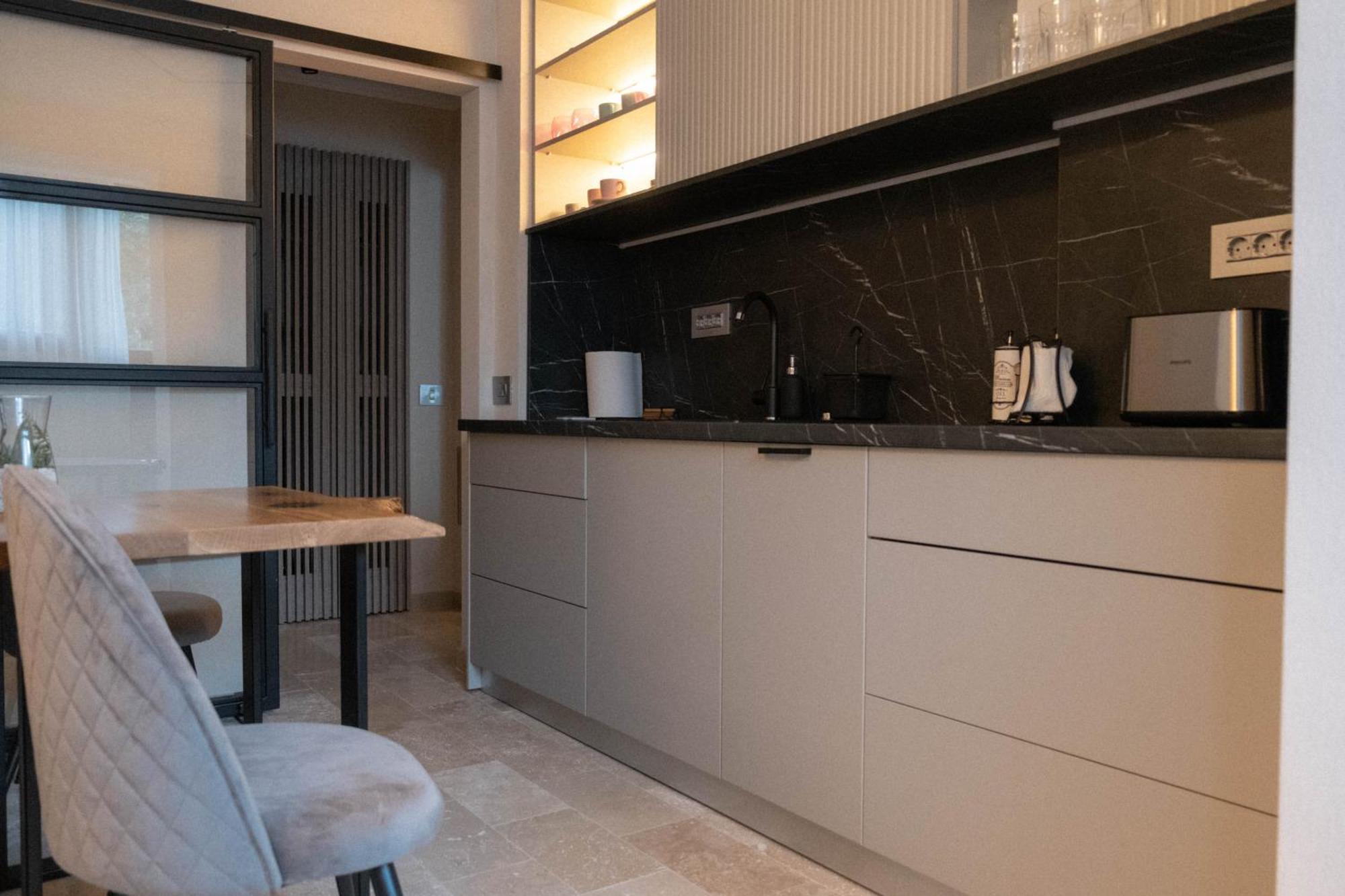 Cosy 2 Rooms Apartment In The Center Of The City Bukarest Kültér fotó